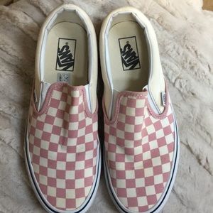 Size 10.5 Classic slip-on checkerboard zephyr pink
